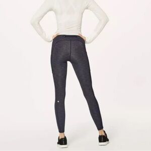 Lululemon Speed Up Tight Full-On
Luxtreme Brushed 28" sz 6 Heathered Gray/Black